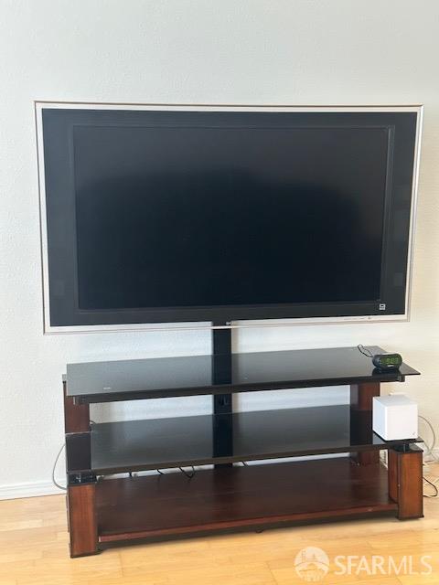 Photo #6: 425054891 Listing 