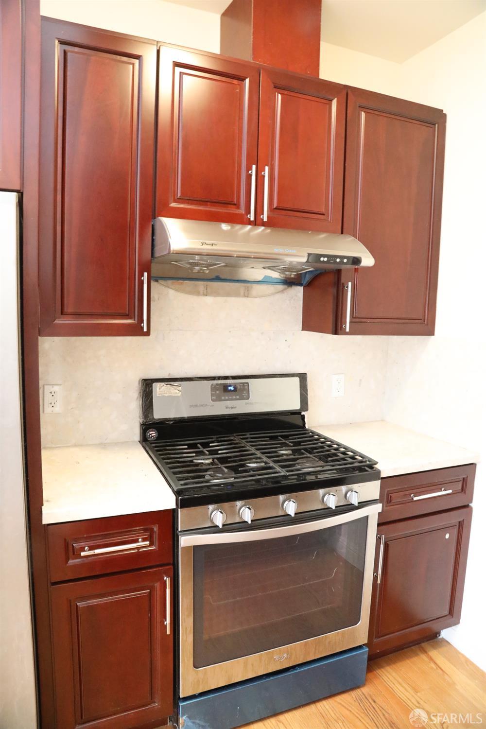 Detail Gallery Image 2 of 13 For 2726 San Bruno Ave #2724,  San Francisco,  CA 94134 - 3 Beds | 2 Baths