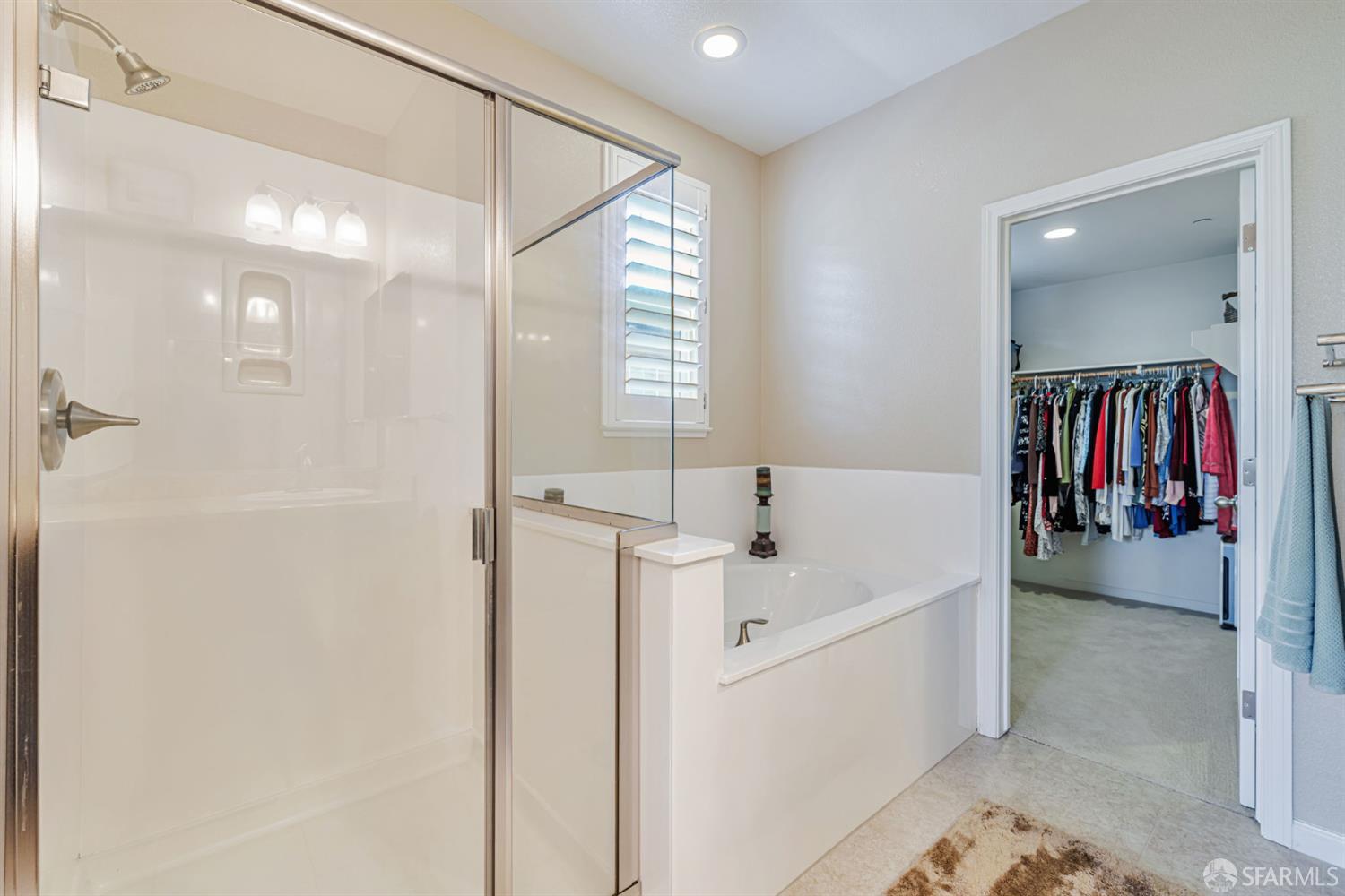 Detail Gallery Image 26 of 41 For 338 El Paseo Cir, Walnut Creek,  CA 94597 - 4 Beds | 2/2 Baths
