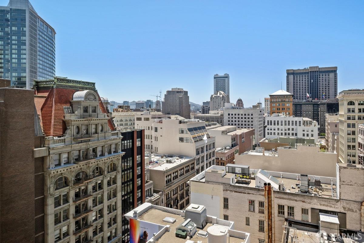 Photo #13: 425037993 Listing: Photo #13