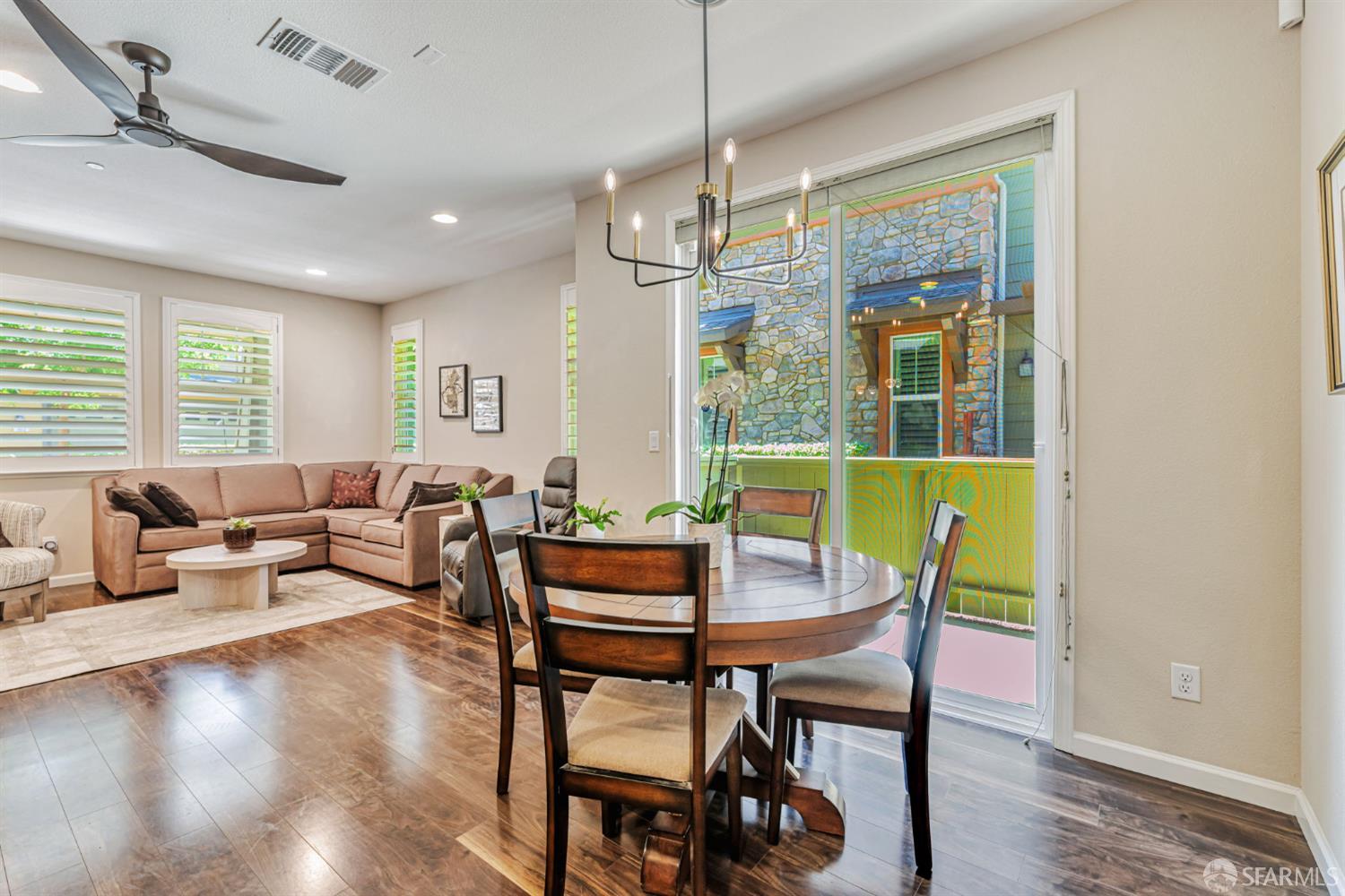 Detail Gallery Image 13 of 41 For 338 El Paseo Cir, Walnut Creek,  CA 94597 - 4 Beds | 2/2 Baths