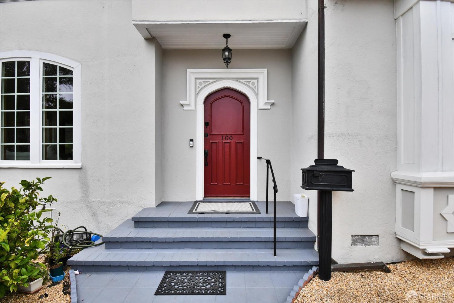 Detail Gallery Image 5 of 32 For 100 Sloat Blvd, San Francisco,  CA 94132 - 3 Beds | 3 Baths