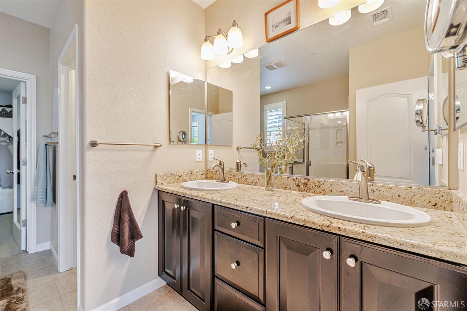 Detail Gallery Image 25 of 41 For 338 El Paseo Cir, Walnut Creek,  CA 94597 - 4 Beds | 2/2 Baths
