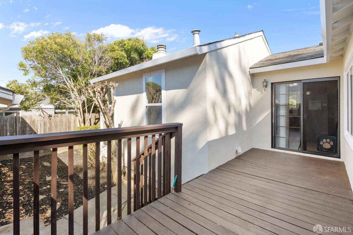Detail Gallery Image 31 of 32 For 532 Vista Ct, Millbrae,  CA 94030 - 3 Beds | 2 Baths