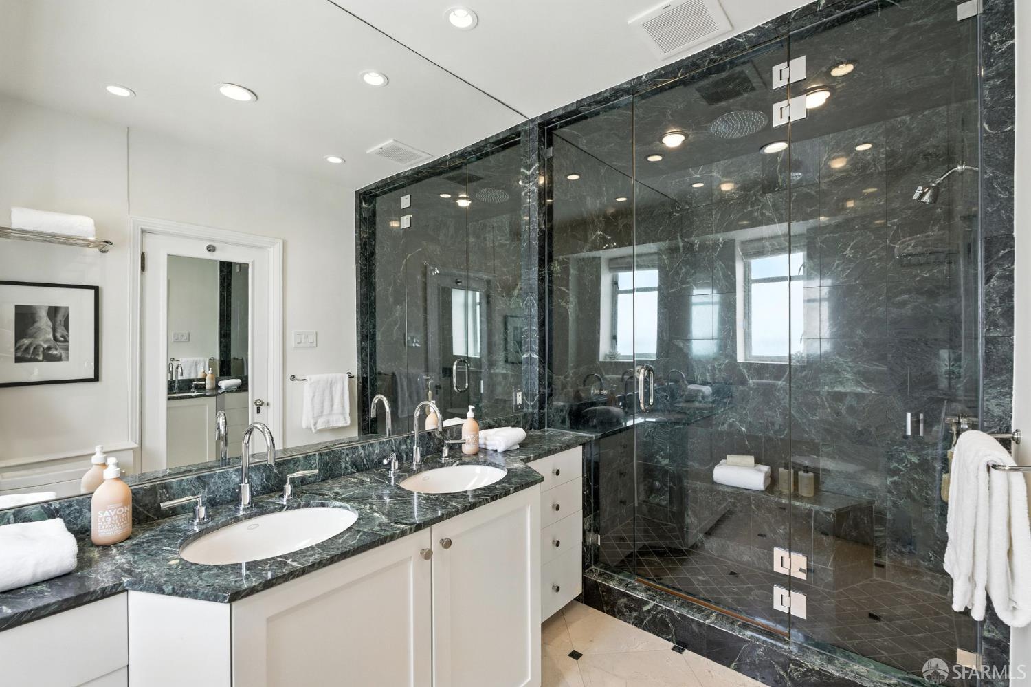 Photo #22: 425055131 Listing: Photo #22