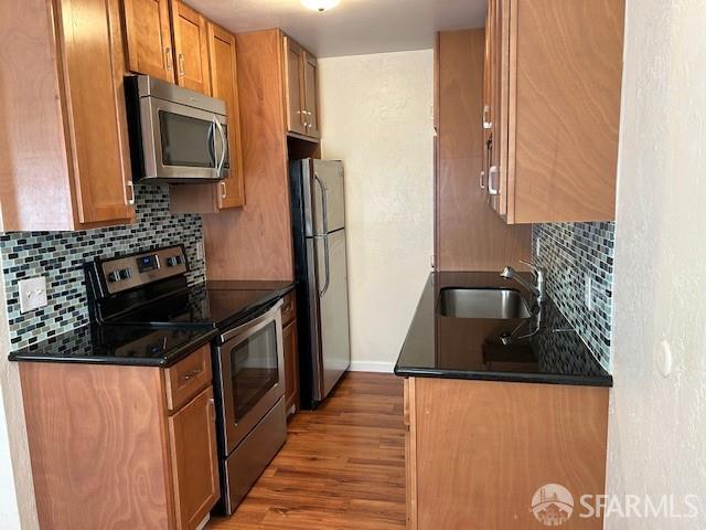 Detail Gallery Image 2 of 8 For 665 San Bruno Ave #1,  Brisbane,  CA 94010 - 1 Beds | 1 Baths