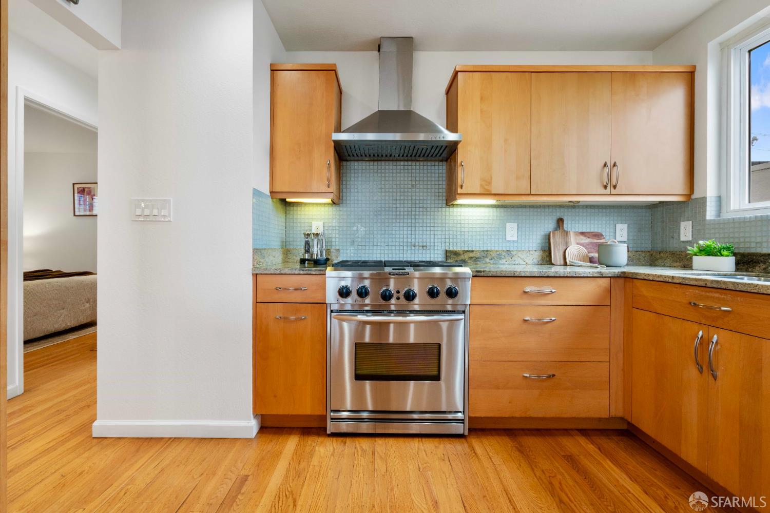 Detail Gallery Image 18 of 53 For 372 Baltimore Way, San Francisco,  CA 94112 - 3 Beds | 2 Baths