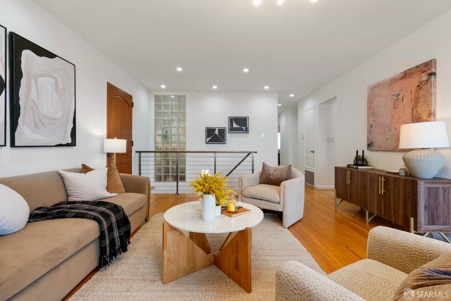 Detail Gallery Image 8 of 53 For 372 Baltimore Way, San Francisco,  CA 94112 - 3 Beds | 2 Baths