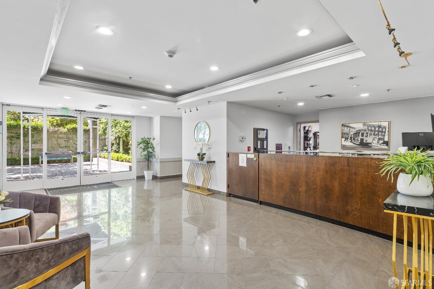 Detail Gallery Image 38 of 66 For 220 Lombard St #317,  San Francisco,  CA 94111 - 1 Beds | 1 Baths