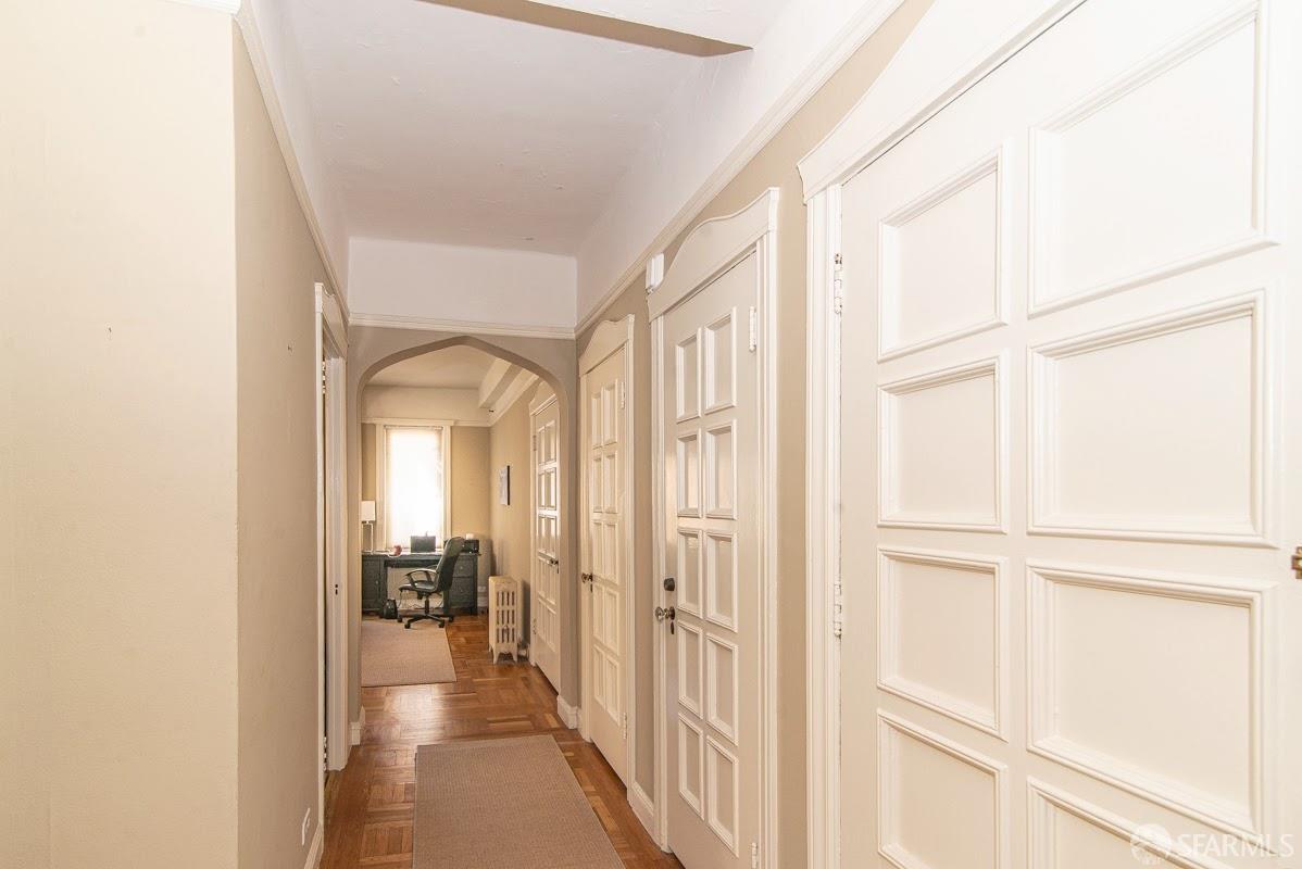 Photo #3: 425053290 Listing 