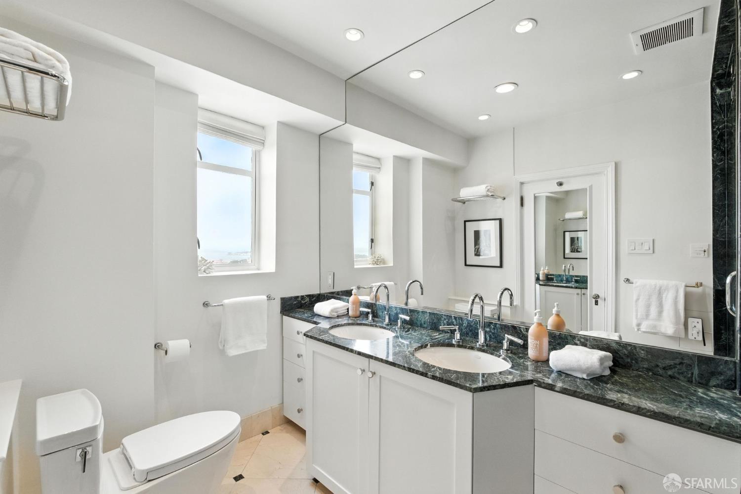 Photo #21: 425055131 Listing: Photo #21