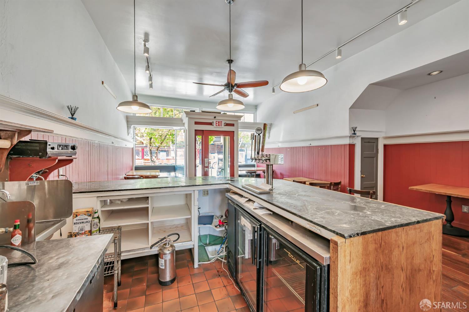 Detail Gallery Image 10 of 50 For 408 Cortland Ave, San Francisco,  CA 94110 - – Beds | – Baths