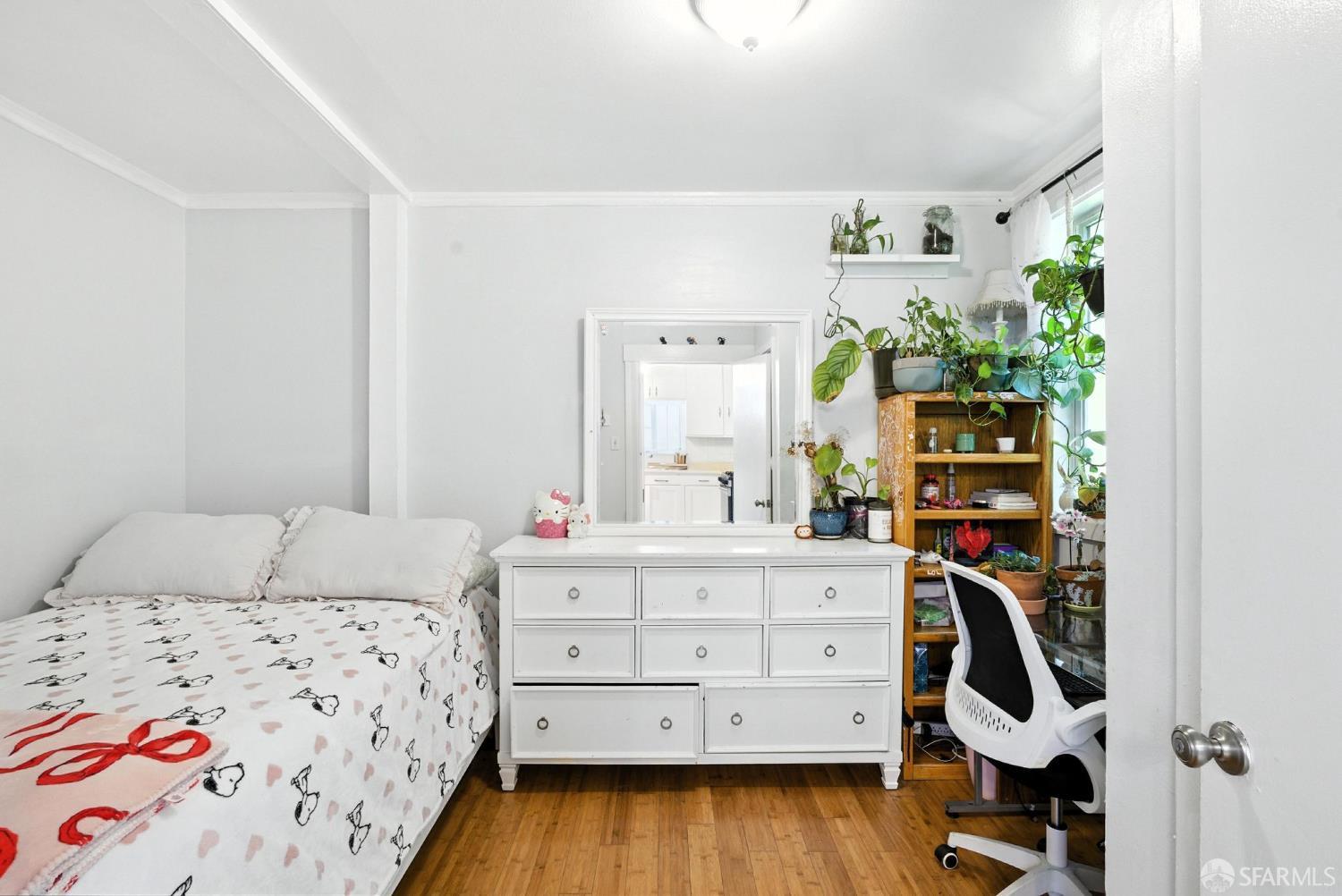 Detail Gallery Image 10 of 39 For 715 Naples St, San Francisco,  CA 94112 - 3 Beds | 1 Baths