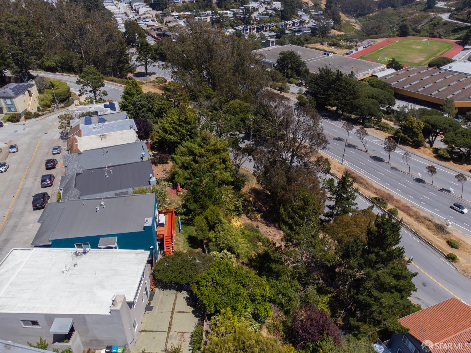 Detail Gallery Image 5 of 10 For 1230 Twin Peaks Blvd, San Francisco,  CA 94131 - – Beds | – Baths
