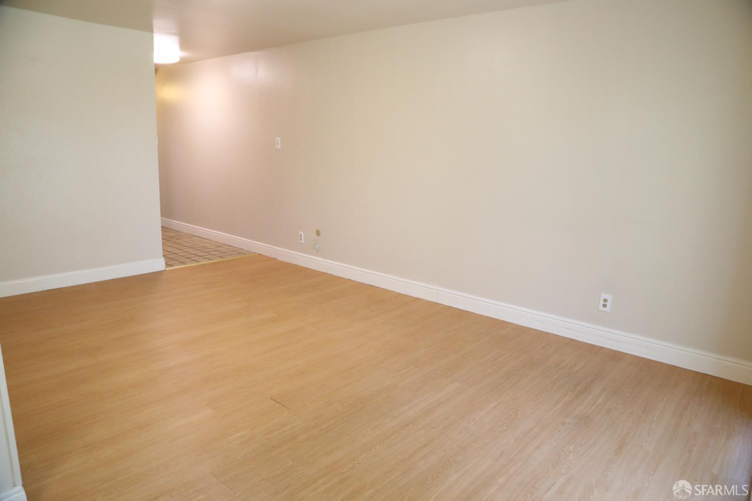 Detail Gallery Image 3 of 14 For 2840 San Bruno Ave, San Francisco,  CA 94134 - 1 Beds | 1 Baths