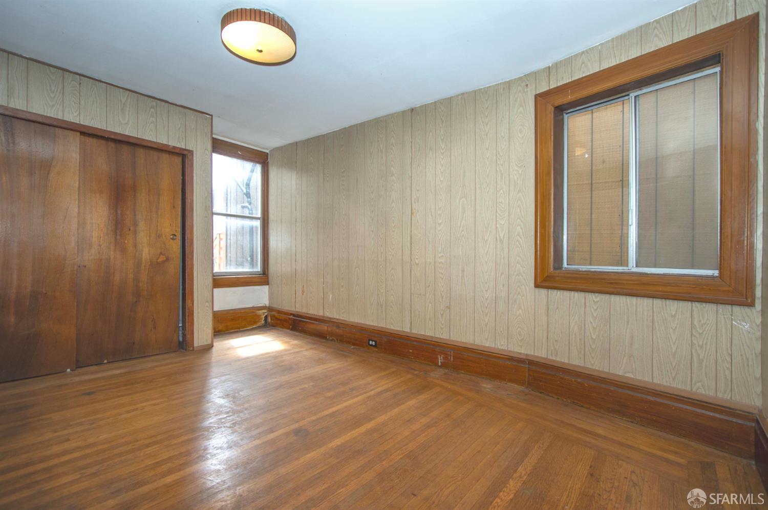 Detail Gallery Image 6 of 35 For 2567 Bryant St, San Francisco,  CA 94110 - 5 Beds | 2 Baths