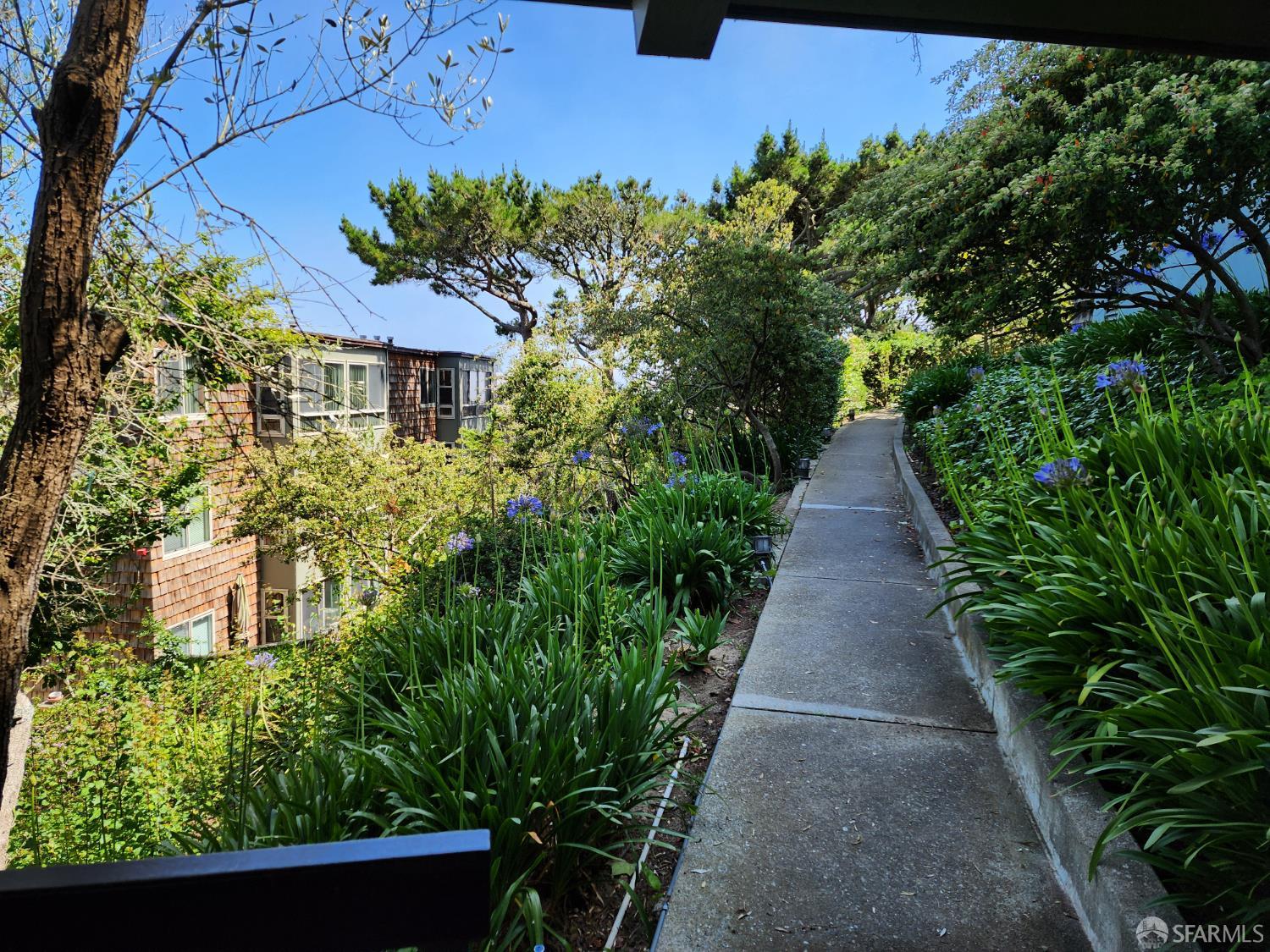 Detail Gallery Image 22 of 36 For 5140 Diamond Heights Blvd 203a,  San Francisco,  CA 94131 - 1 Beds | 1 Baths