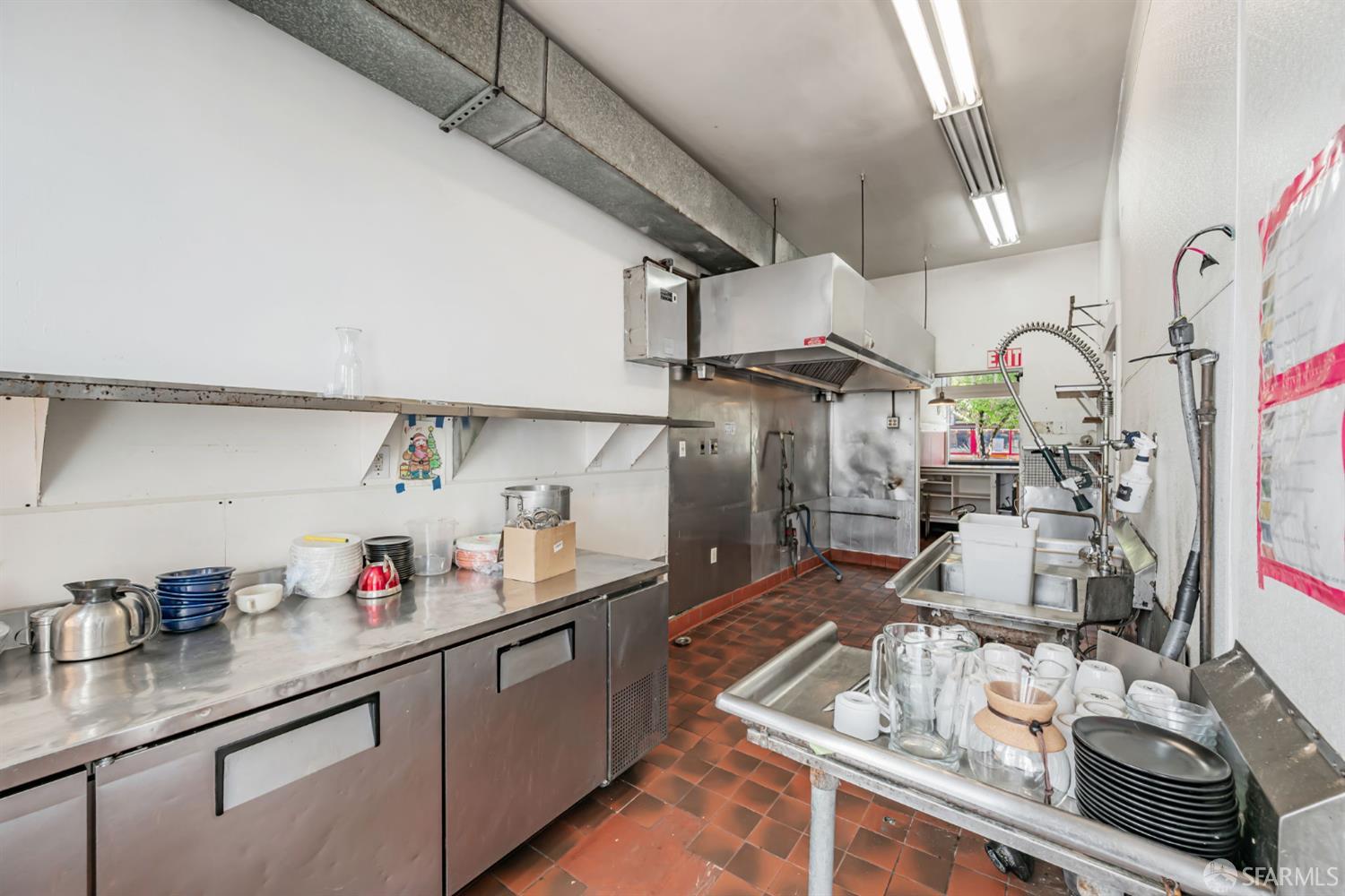 Detail Gallery Image 24 of 50 For 408 Cortland Ave, San Francisco,  CA 94110 - – Beds | – Baths