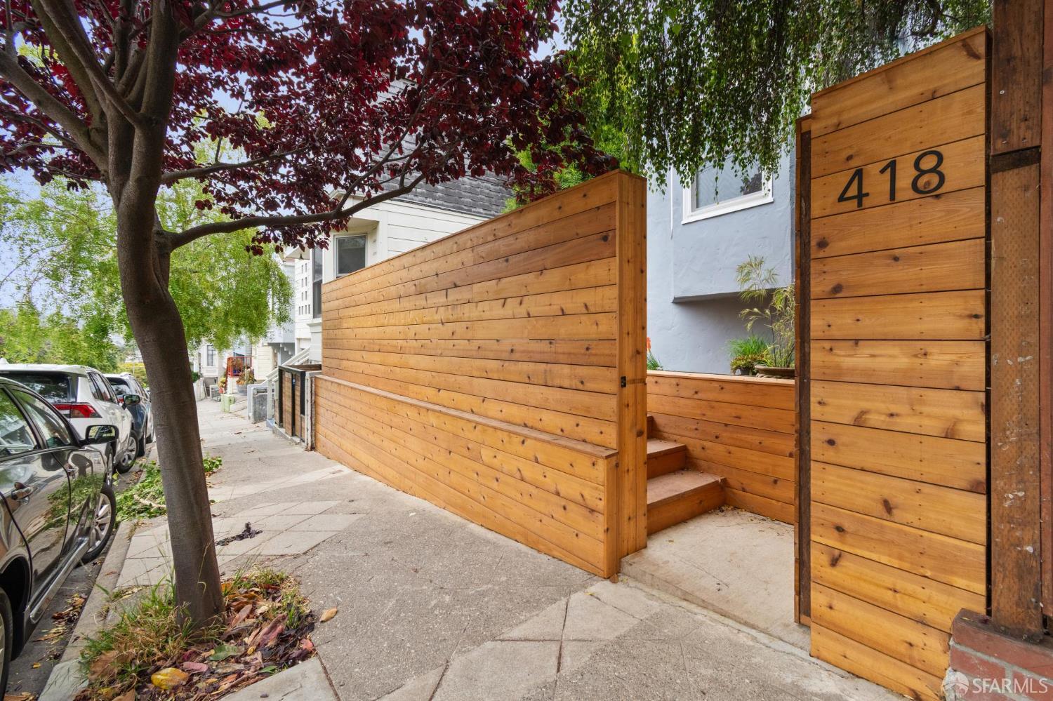 Detail Gallery Image 2 of 40 For 418 Anderson St, San Francisco,  CA 94110 - 2 Beds | 1 Baths