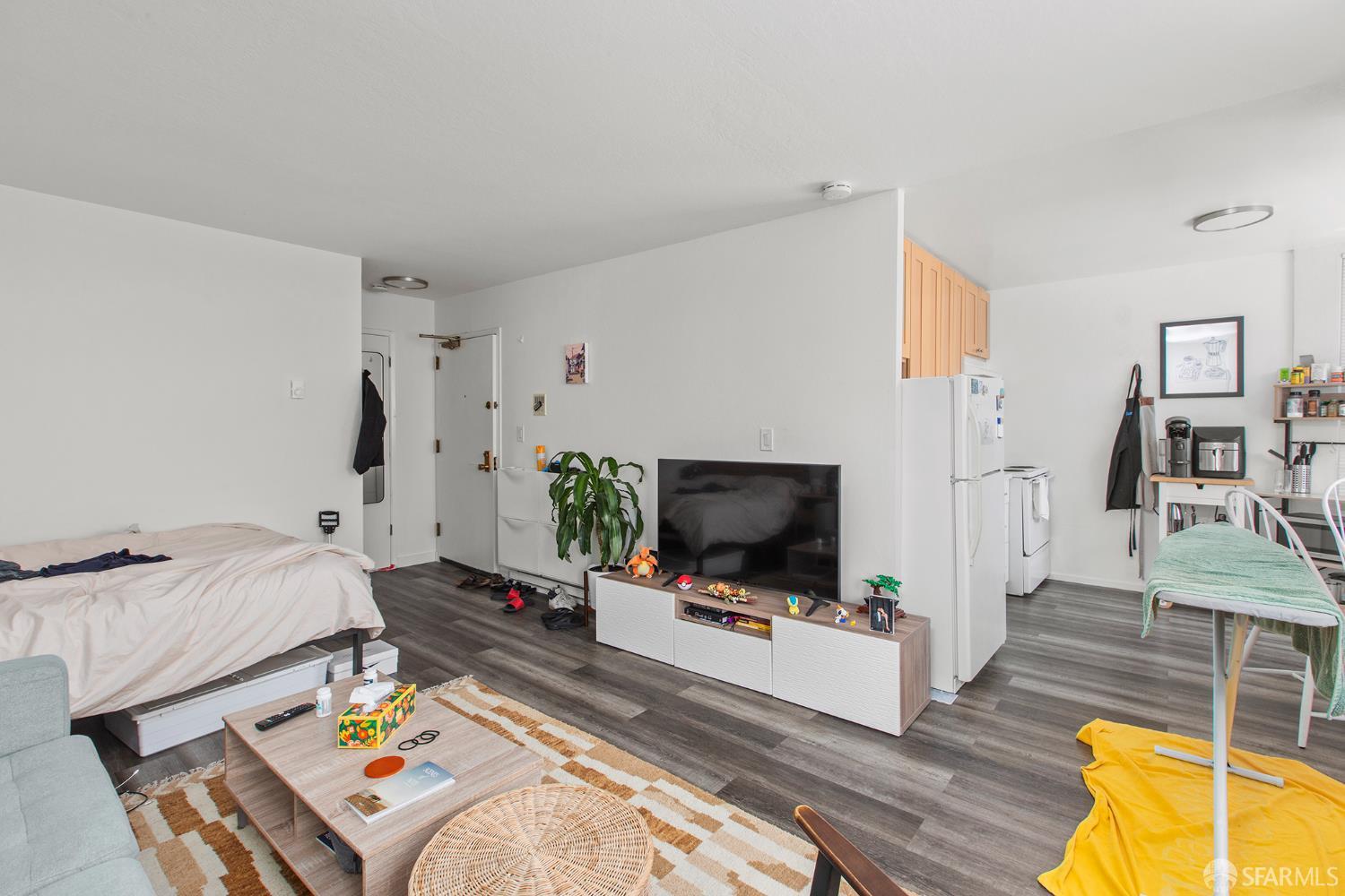 Detail Gallery Image 25 of 41 For 3770 24th St, San Francisco,  CA 94114 - – Beds | – Baths