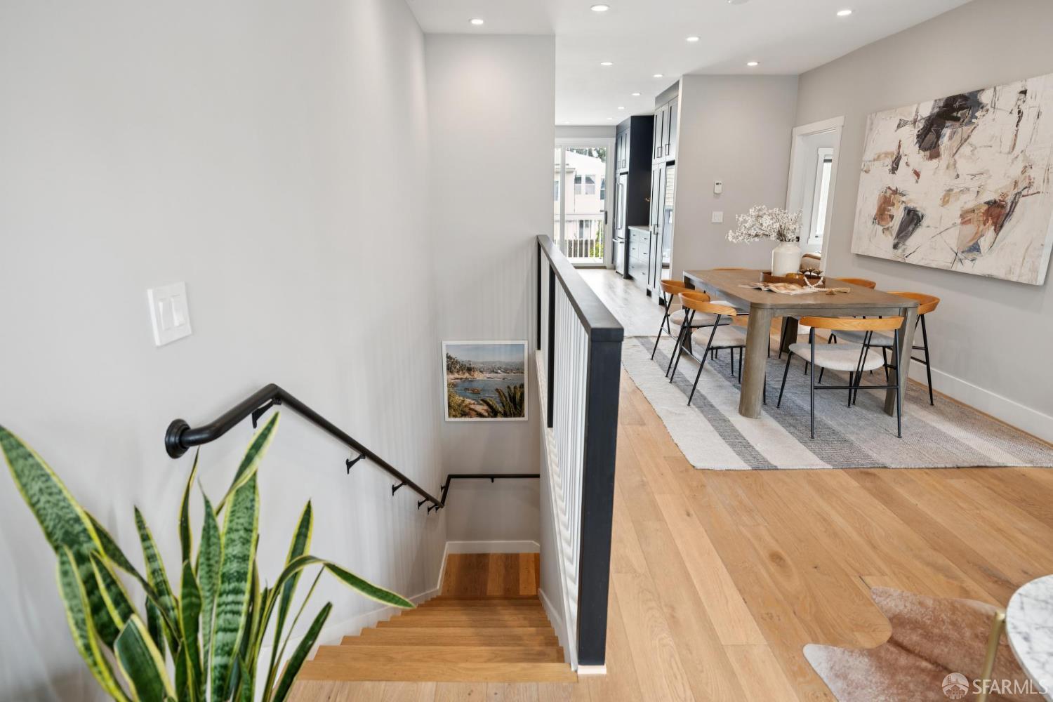 Detail Gallery Image 44 of 76 For 807 Vienna St, San Francisco,  CA 94112 - 3 Beds | 3 Baths