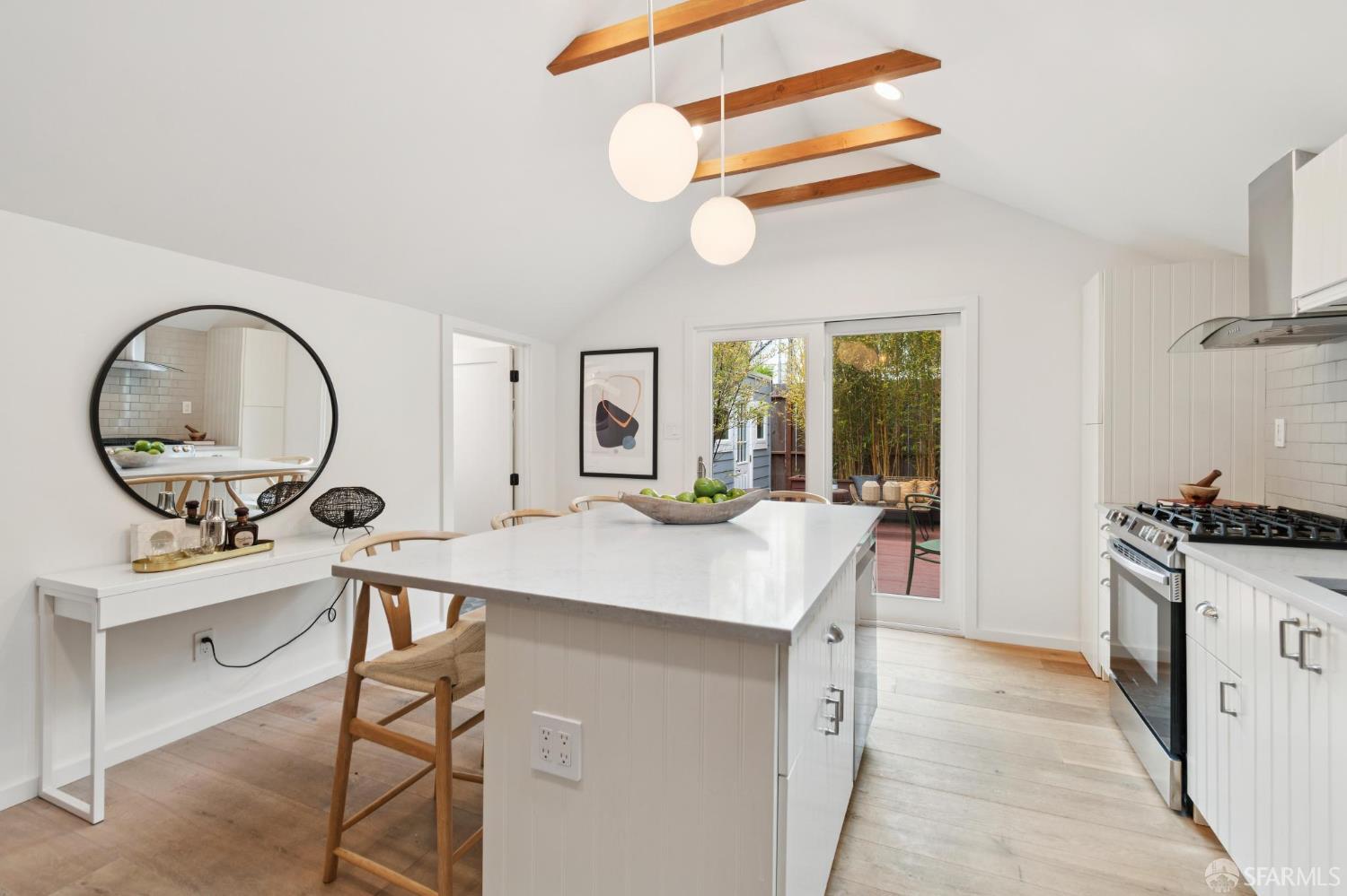 Detail Gallery Image 14 of 40 For 418 Anderson St, San Francisco,  CA 94110 - 2 Beds | 1 Baths