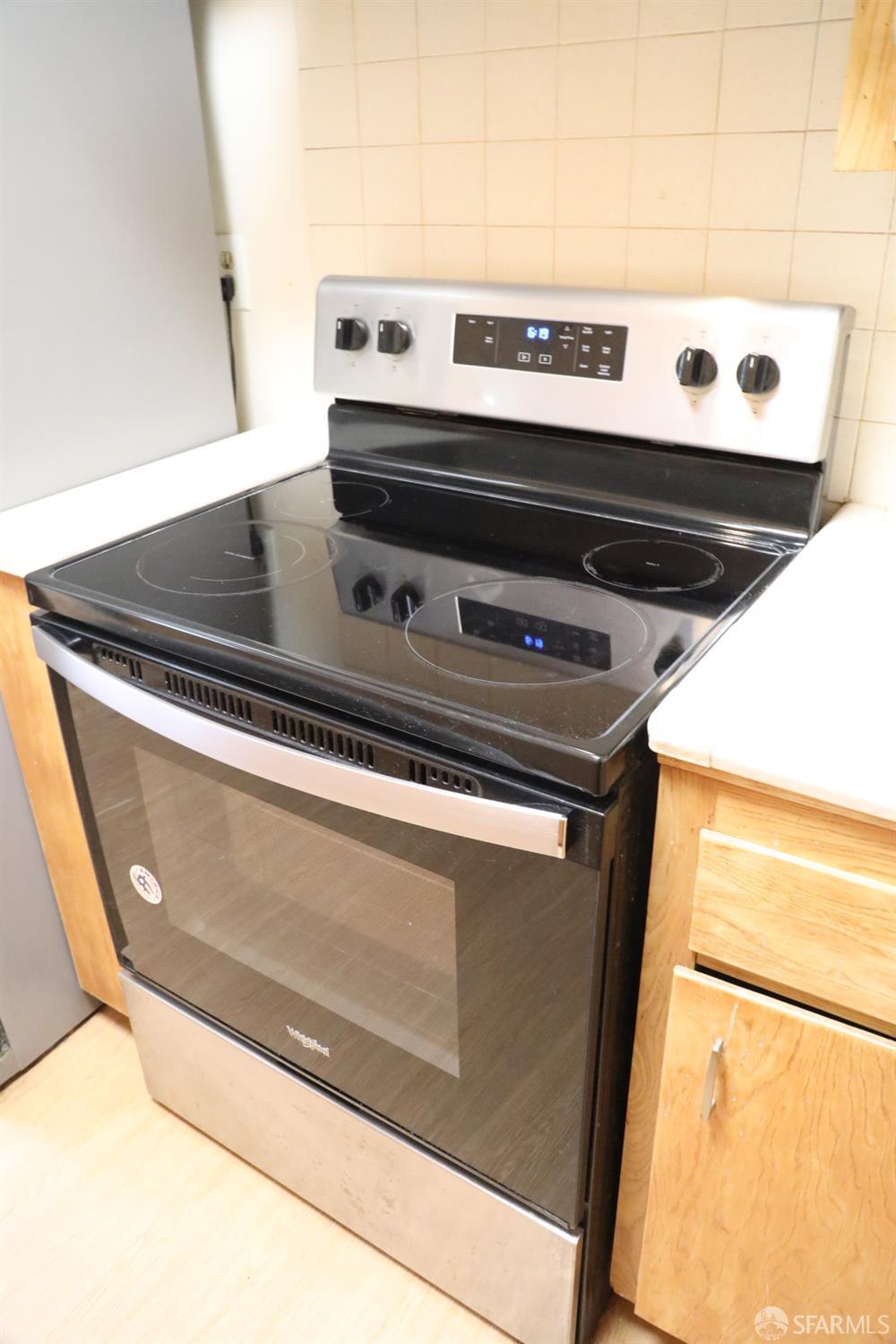 Detail Gallery Image 6 of 14 For 2840 San Bruno Ave, San Francisco,  CA 94134 - 1 Beds | 1 Baths