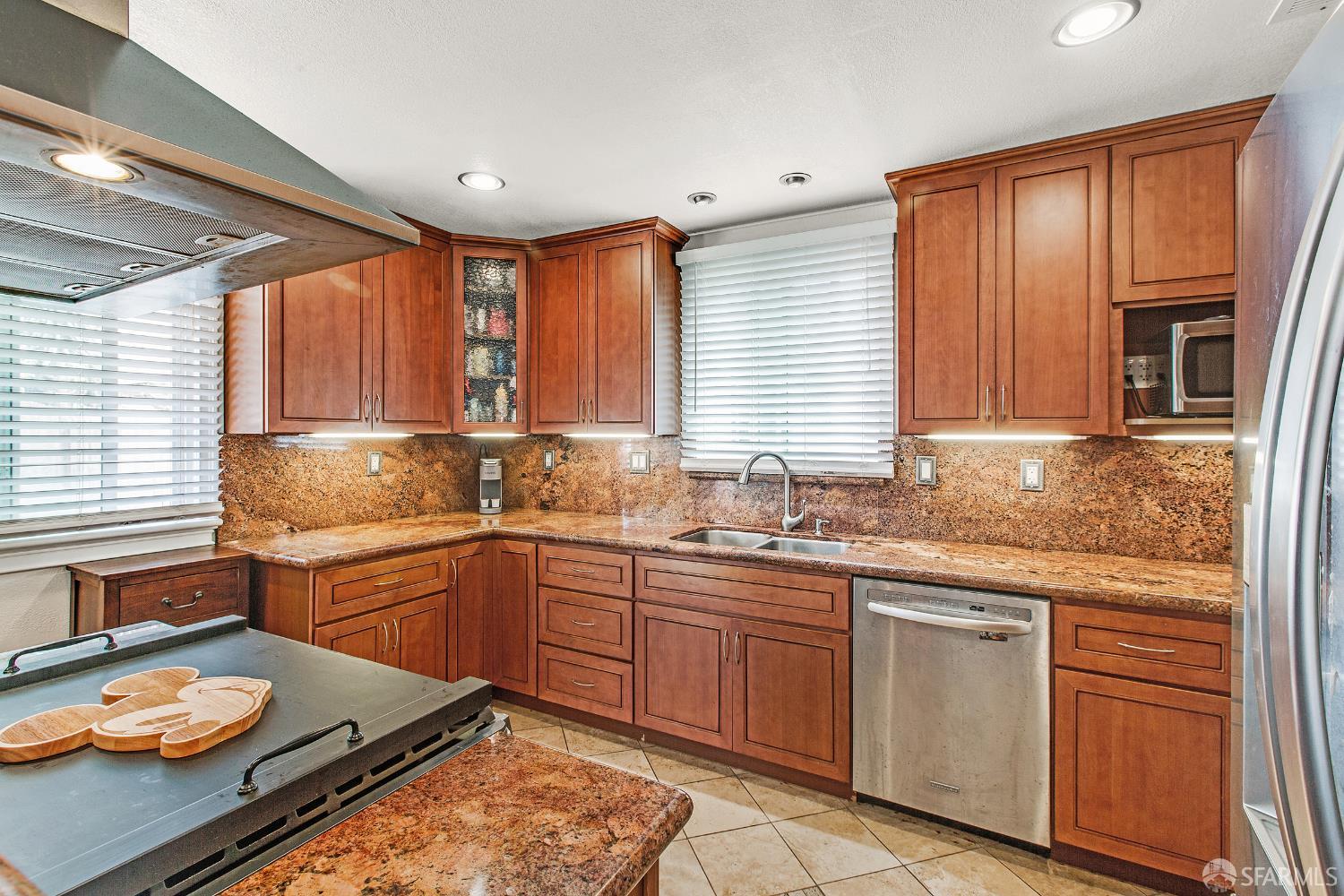 Detail Gallery Image 29 of 37 For 543 Macarthur Dr, Daly City,  CA 94015 - 3 Beds | 1 Baths