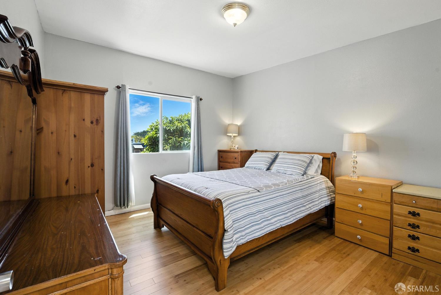 Detail Gallery Image 17 of 39 For 715 Naples St, San Francisco,  CA 94112 - 3 Beds | 1 Baths