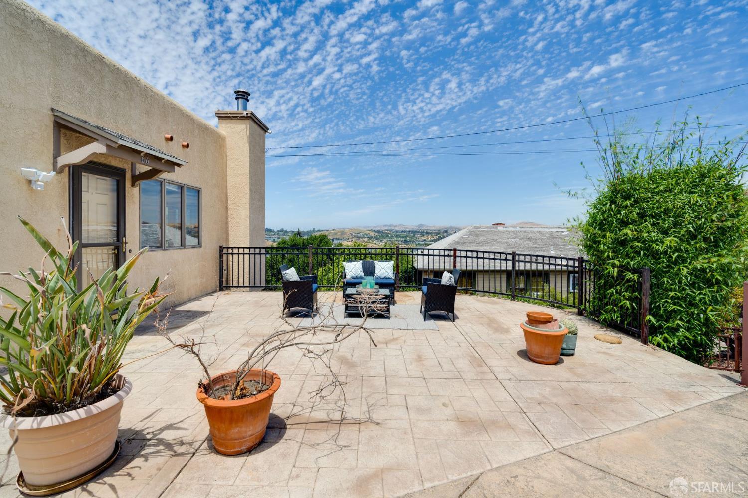 Detail Gallery Image 21 of 25 For 66 Baldwin Ave, Crockett,  CA 94525 - 3 Beds | 3 Baths