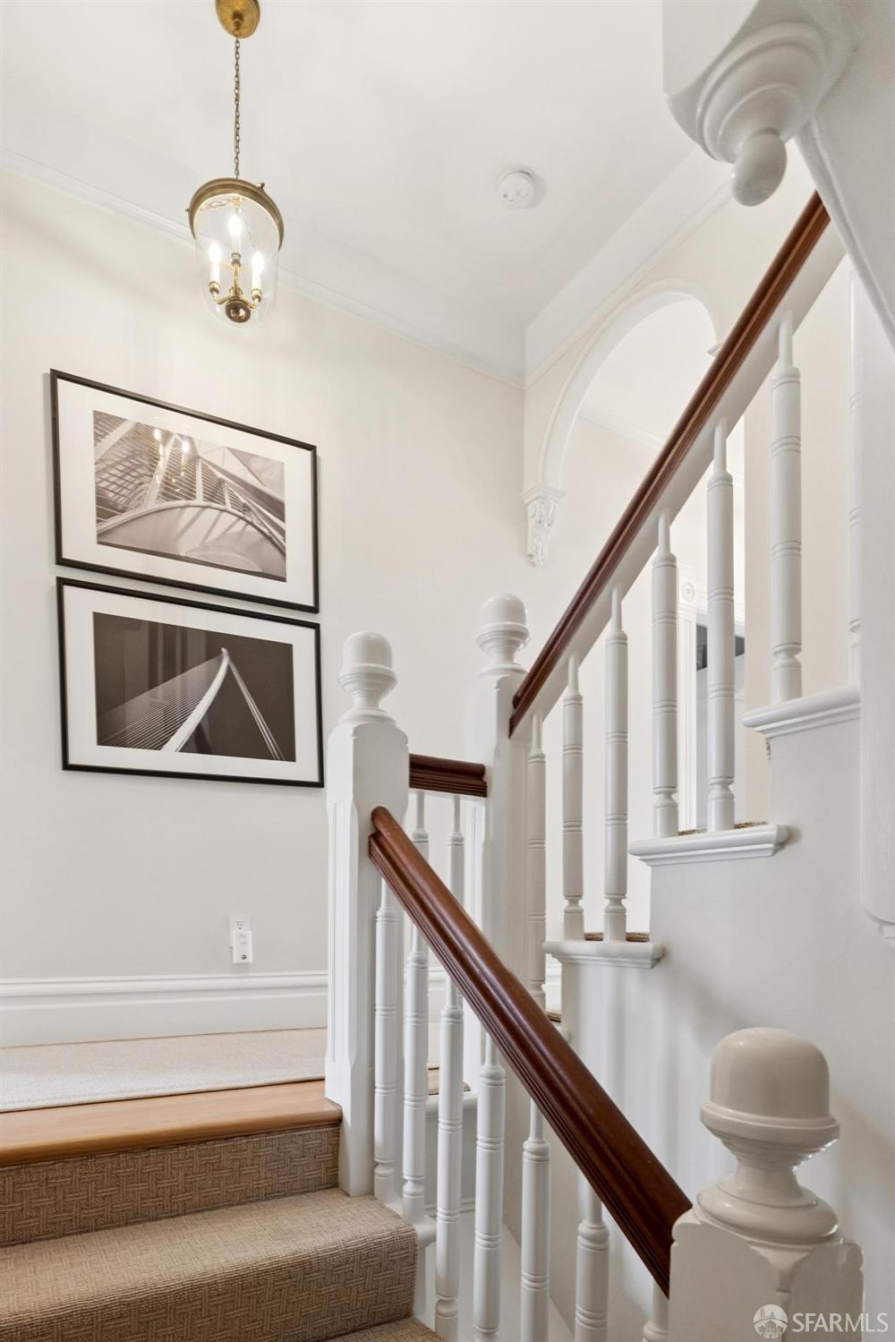 Photo #4: 425047038 Listing 