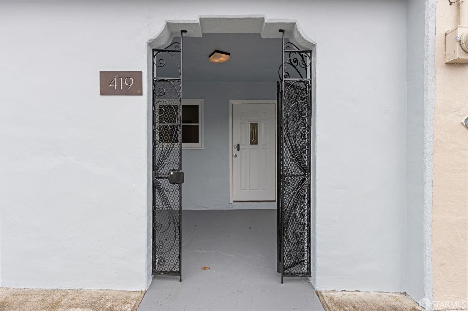 Detail Gallery Image 2 of 28 For 419 Garfield St, San Francisco,  CA 94132 - 4 Beds | 2 Baths