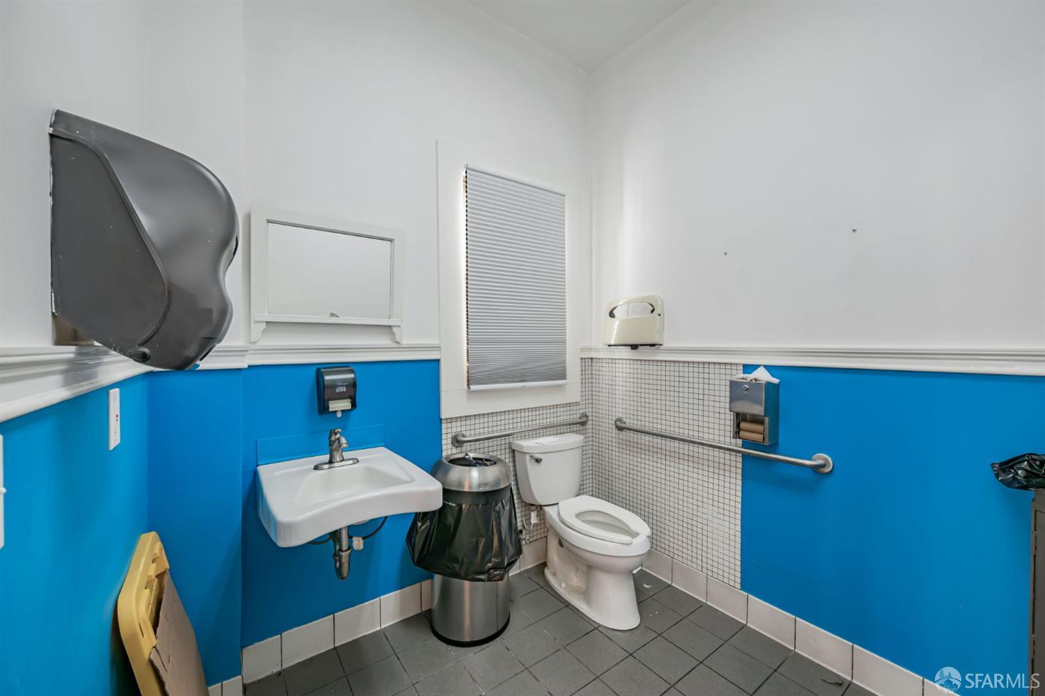 Detail Gallery Image 40 of 50 For 408 Cortland Ave, San Francisco,  CA 94110 - – Beds | – Baths
