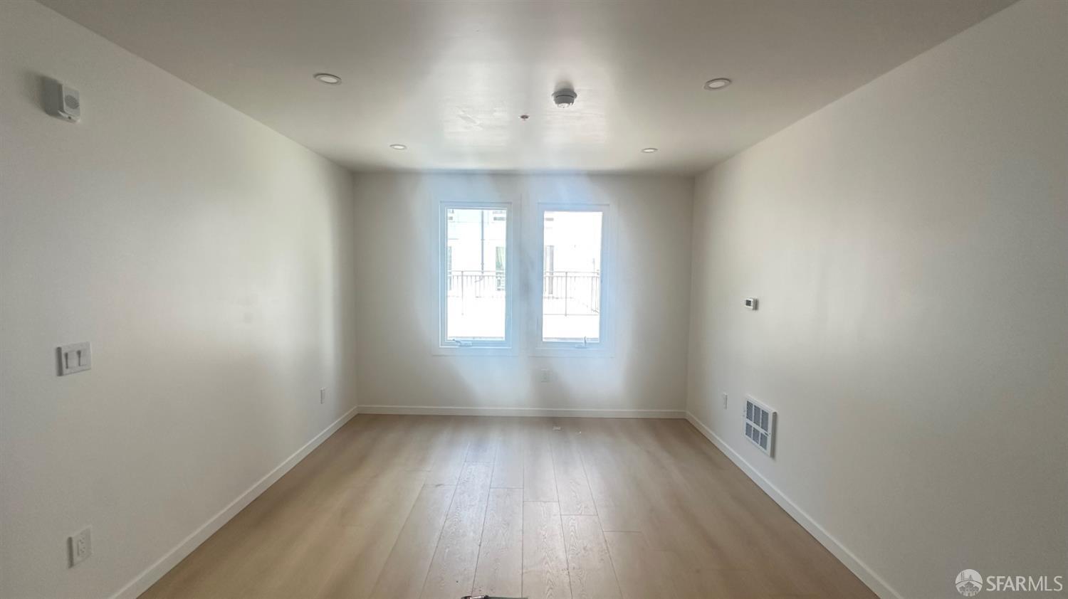 Detail Gallery Image 23 of 30 For 1553 Leavenworth St, San Francisco,  CA 94109 - 3 Beds | 2 Baths