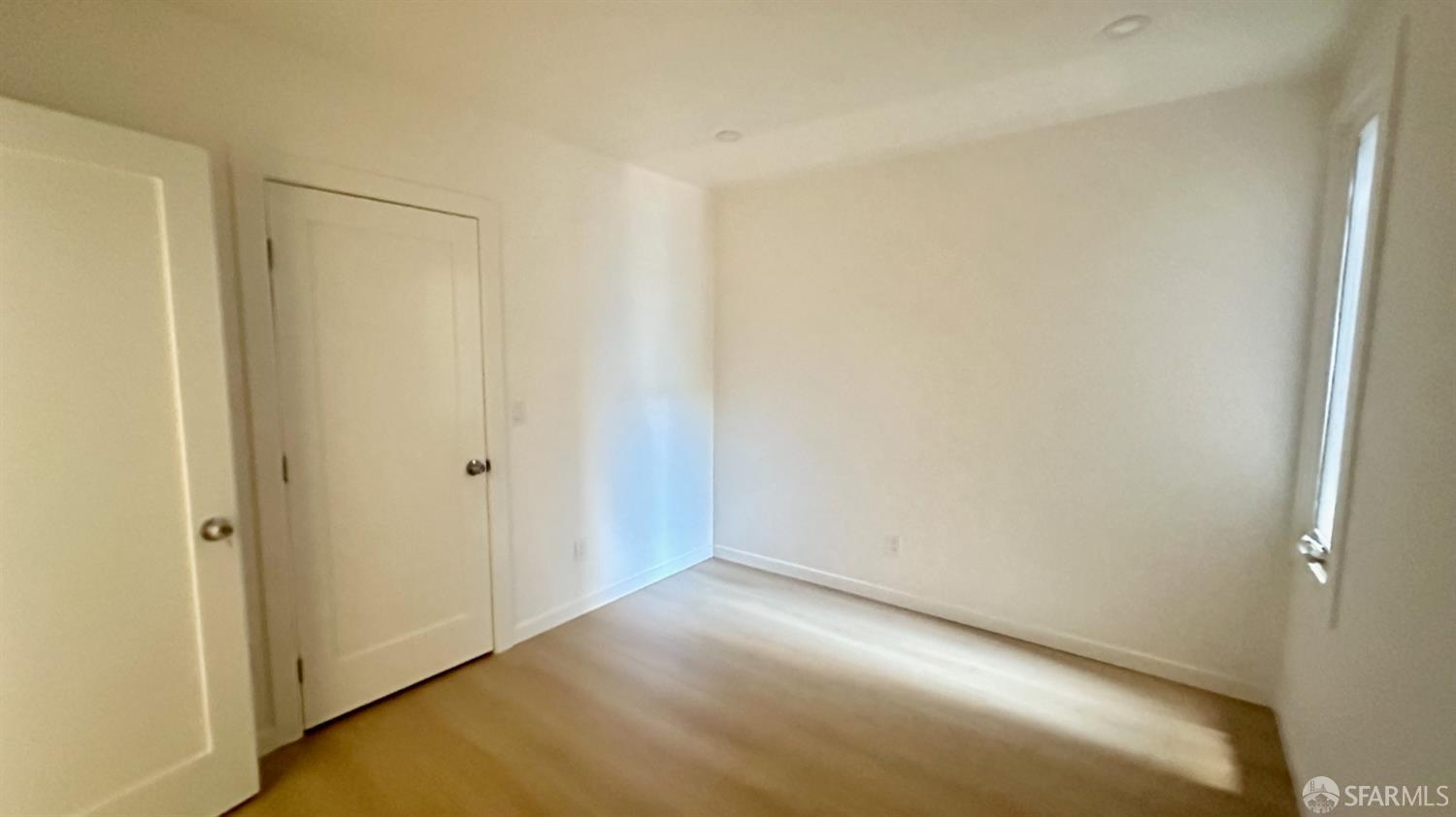 Detail Gallery Image 9 of 30 For 1553 Leavenworth St, San Francisco,  CA 94109 - 3 Beds | 2 Baths