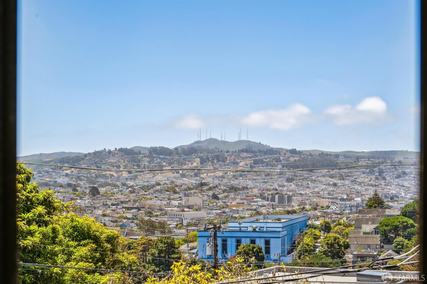 Detail Gallery Image 7 of 53 For 32 Van Buren St, San Francisco,  CA 94131 - 2 Beds | 1 Baths