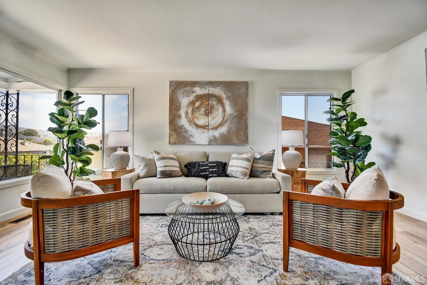 Detail Gallery Image 5 of 28 For 417 Wildwood Dr, South San Francisco,  CA 94080 - 3 Beds | 1 Baths