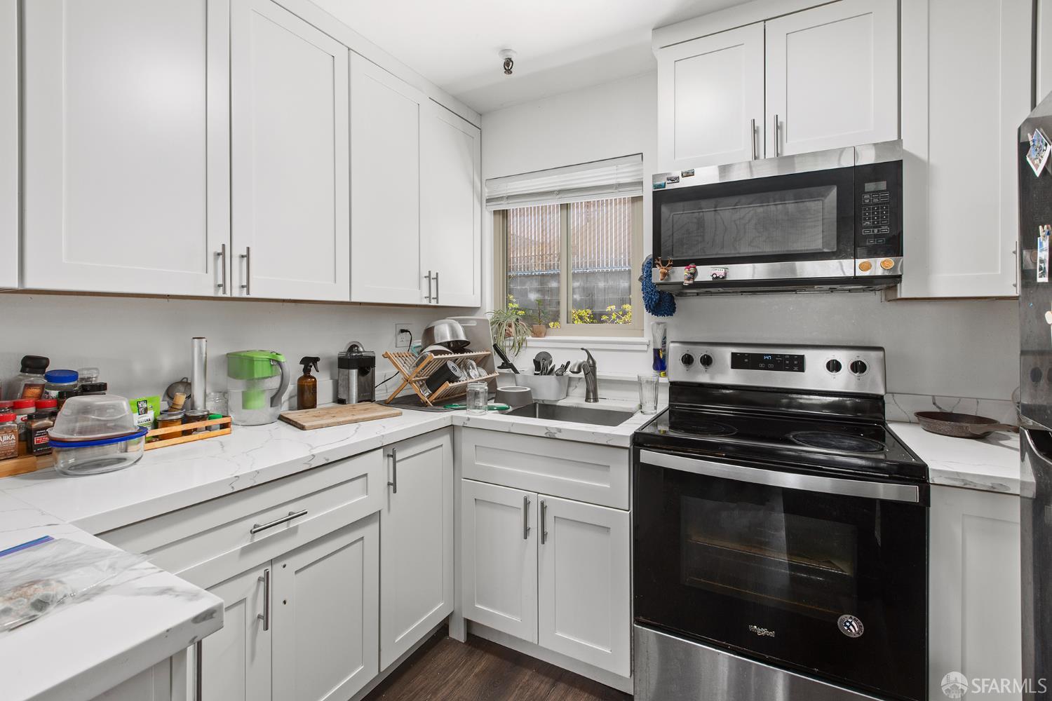 Detail Gallery Image 19 of 41 For 3770 24th St, San Francisco,  CA 94114 - – Beds | – Baths