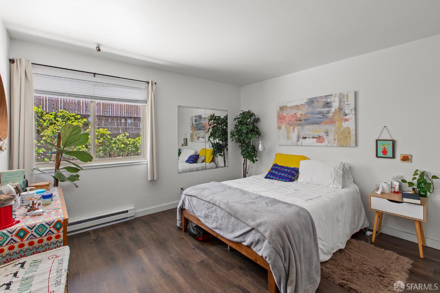 Detail Gallery Image 18 of 41 For 3770 24th St, San Francisco,  CA 94114 - – Beds | – Baths