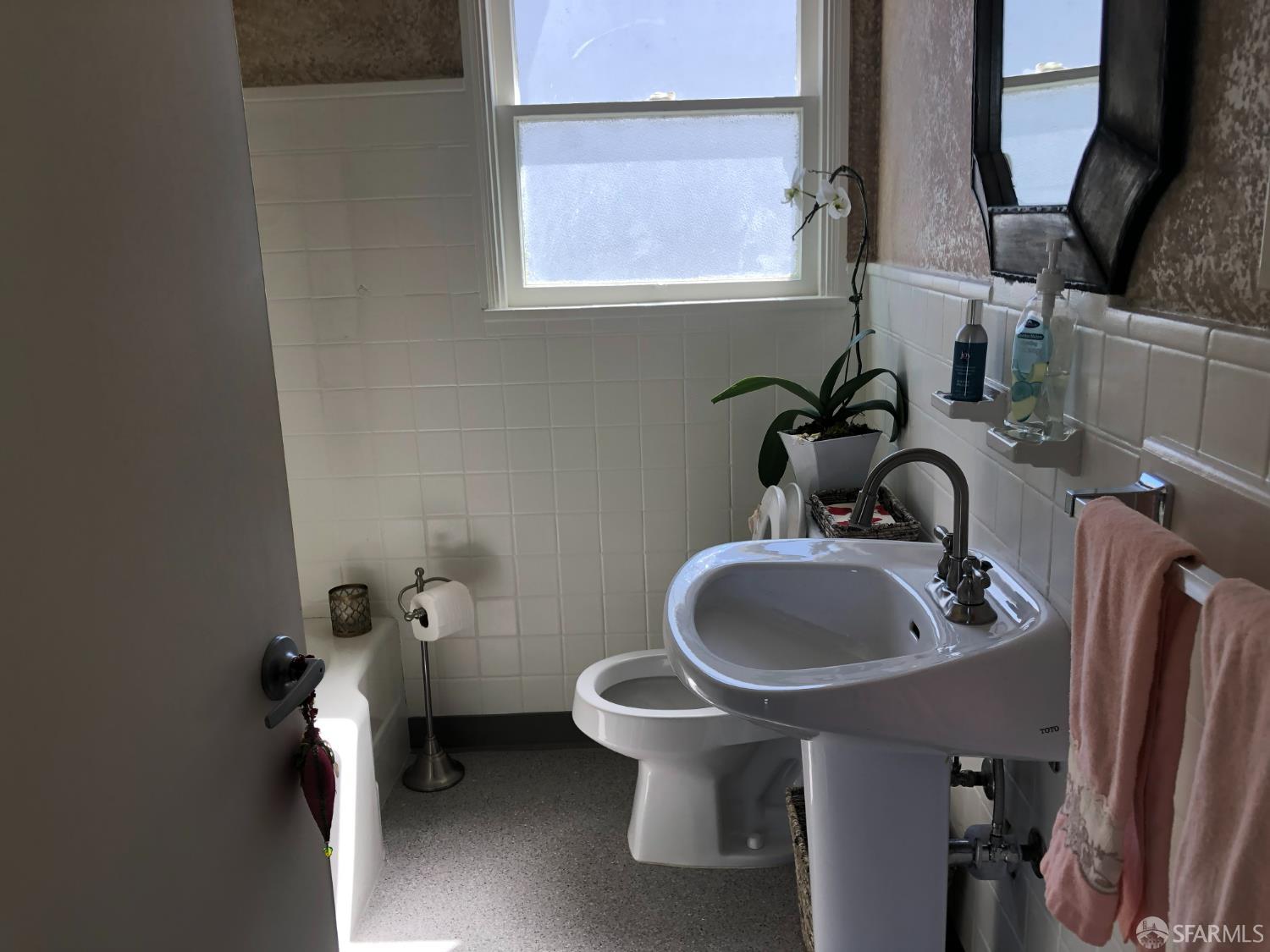 Detail Gallery Image 6 of 9 For 119 Park Blvd, Millbrae,  CA 94030 - – Beds | – Baths