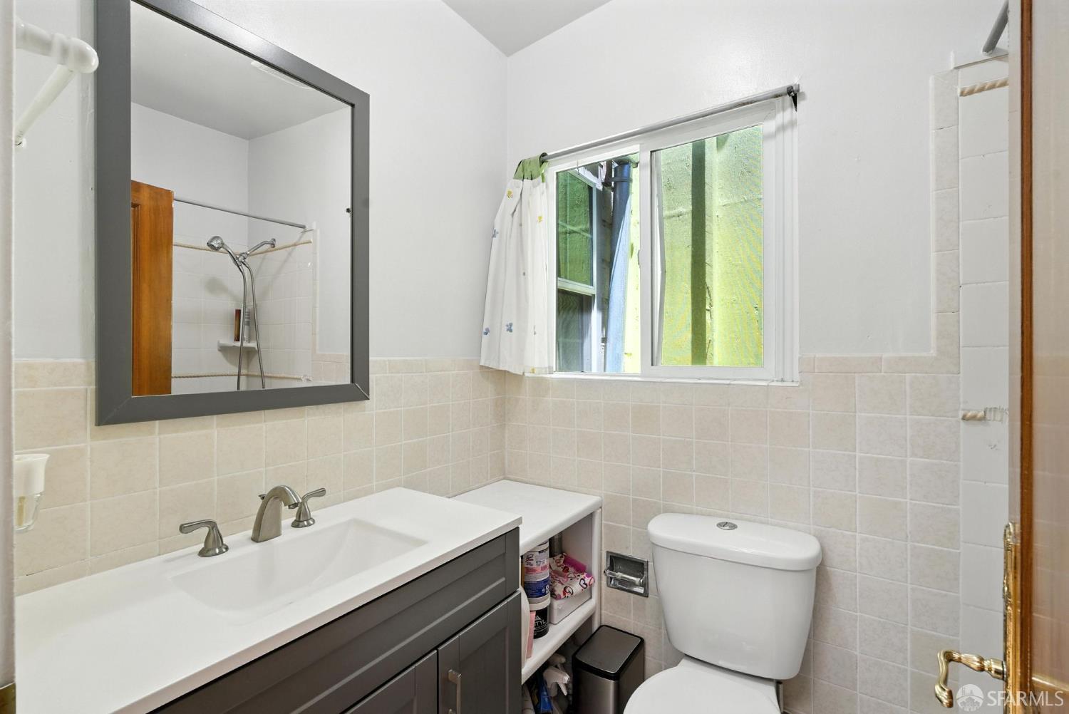 Detail Gallery Image 15 of 39 For 715 Naples St, San Francisco,  CA 94112 - 3 Beds | 1 Baths