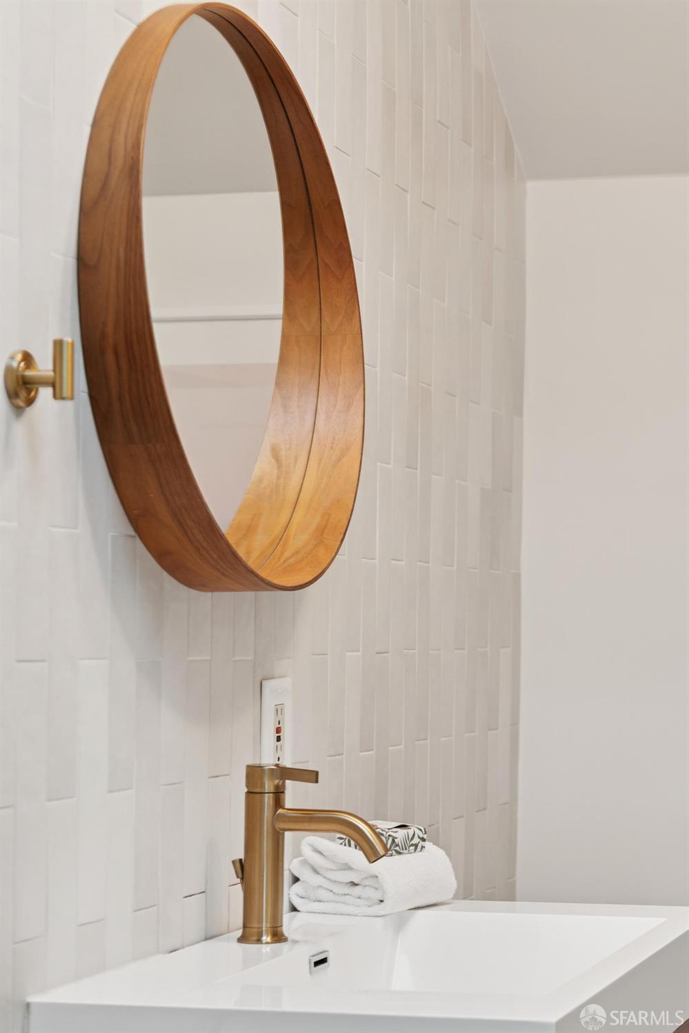 Detail Gallery Image 27 of 40 For 418 Anderson St, San Francisco,  CA 94110 - 2 Beds | 1 Baths