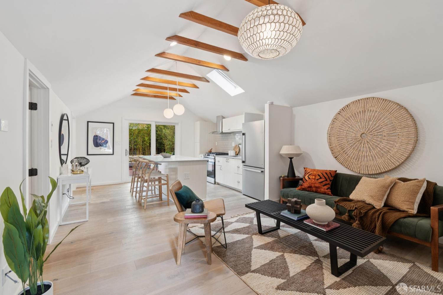 Detail Gallery Image 10 of 40 For 418 Anderson St, San Francisco,  CA 94110 - 2 Beds | 1 Baths