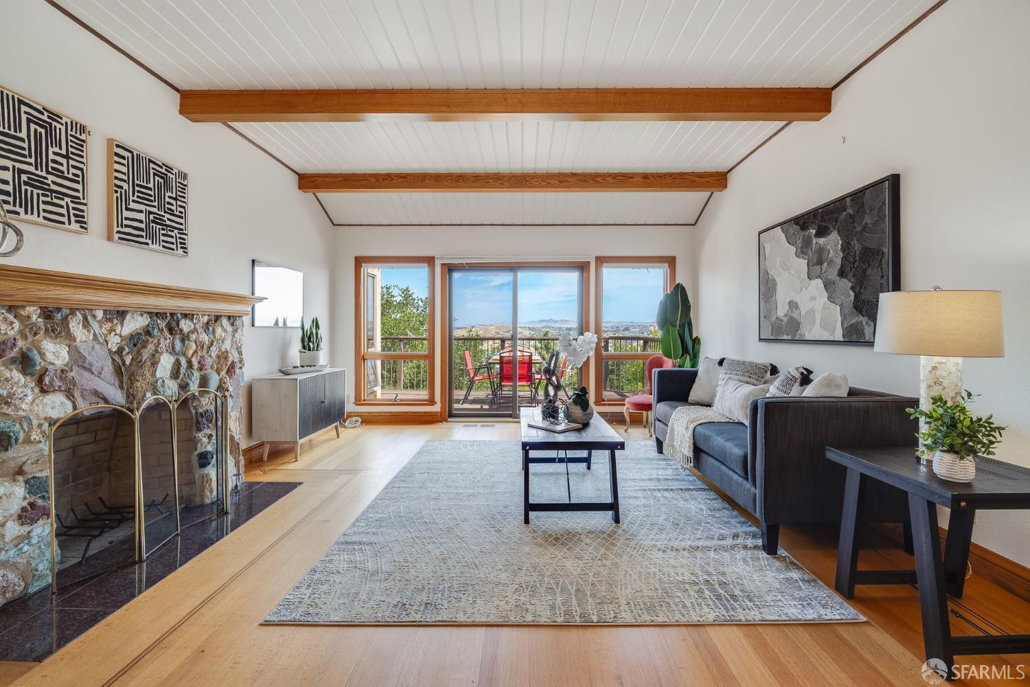 Detail Gallery Image 6 of 25 For 66 Baldwin Ave, Crockett,  CA 94525 - 3 Beds | 3 Baths