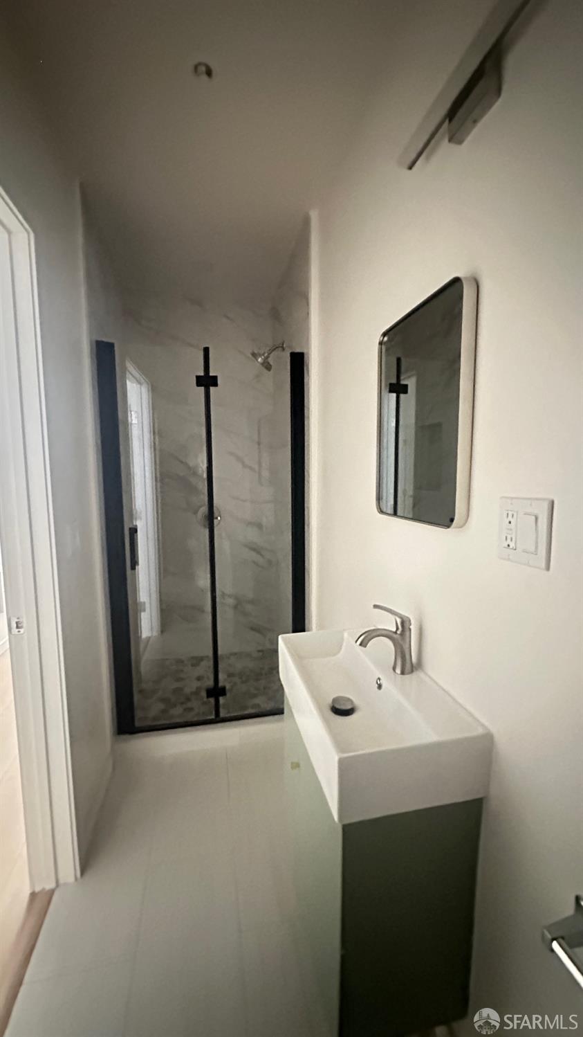 Detail Gallery Image 30 of 30 For 1553 Leavenworth St, San Francisco,  CA 94109 - 3 Beds | 2 Baths
