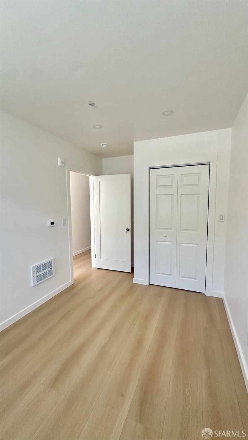 Detail Gallery Image 7 of 30 For 1553 Leavenworth St, San Francisco,  CA 94109 - 3 Beds | 2 Baths
