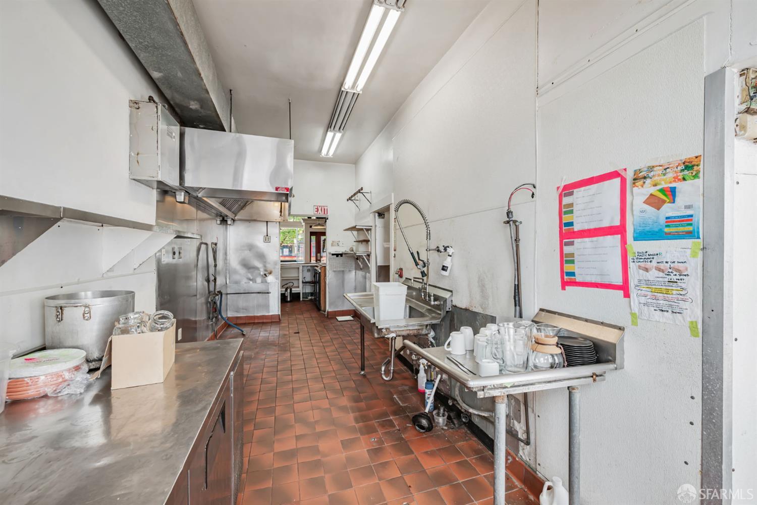 Detail Gallery Image 23 of 50 For 408 Cortland Ave, San Francisco,  CA 94110 - – Beds | – Baths