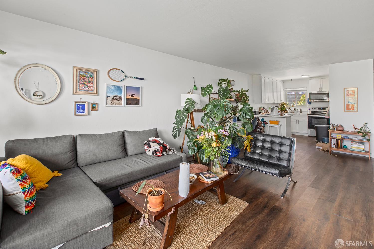 Detail Gallery Image 21 of 41 For 3770 24th St, San Francisco,  CA 94114 - – Beds | – Baths