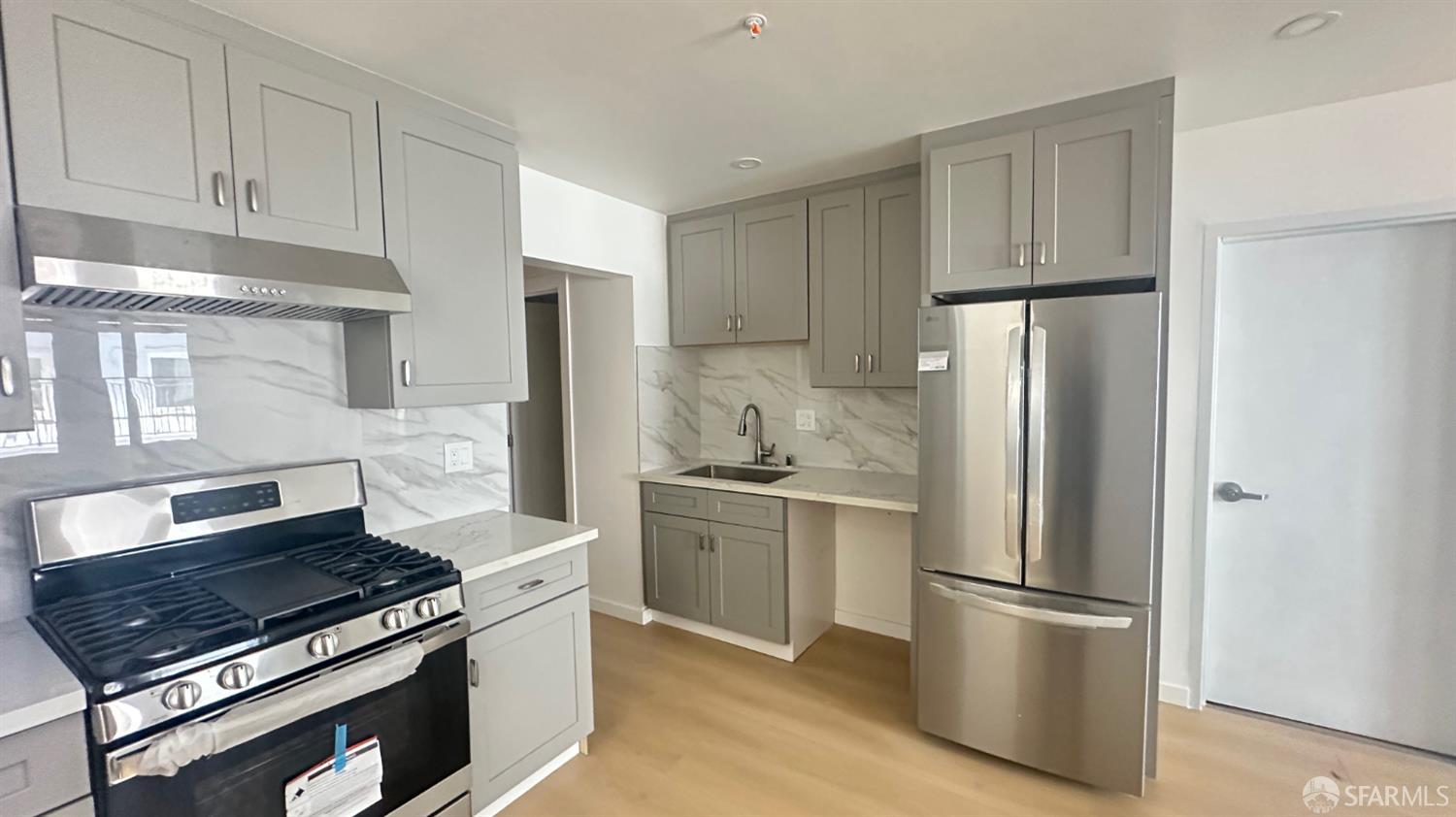 Detail Gallery Image 21 of 30 For 1553 Leavenworth St, San Francisco,  CA 94109 - 3 Beds | 2 Baths