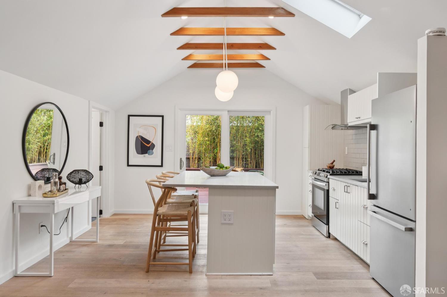 Detail Gallery Image 13 of 40 For 418 Anderson St, San Francisco,  CA 94110 - 2 Beds | 1 Baths